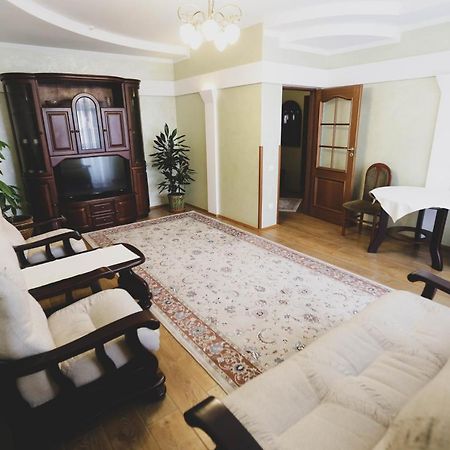 Hotel Solnichnaia Dolyna Poljana Exteriér fotografie