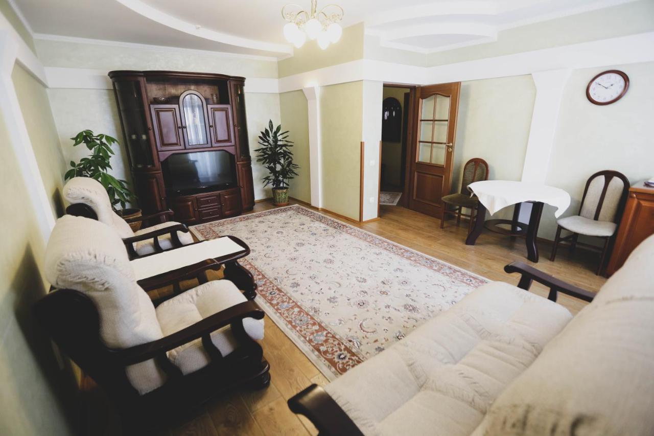 Hotel Solnichnaia Dolyna Poljana Exteriér fotografie