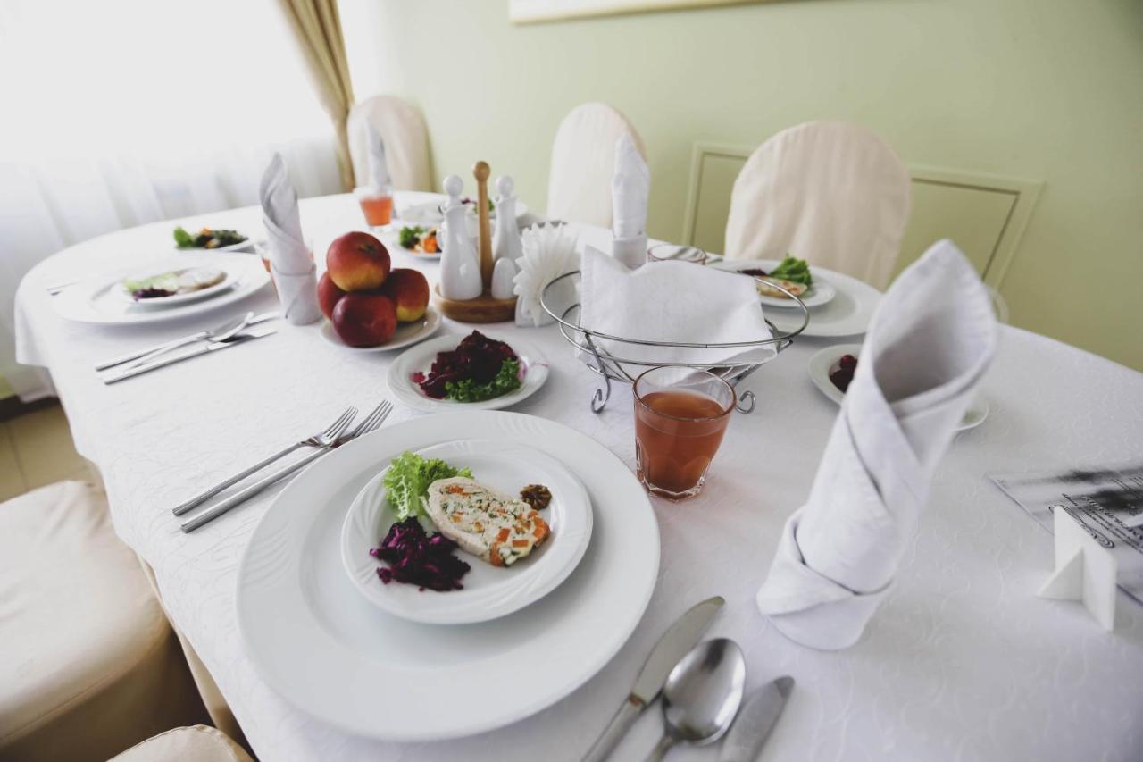 Hotel Solnichnaia Dolyna Poljana Exteriér fotografie